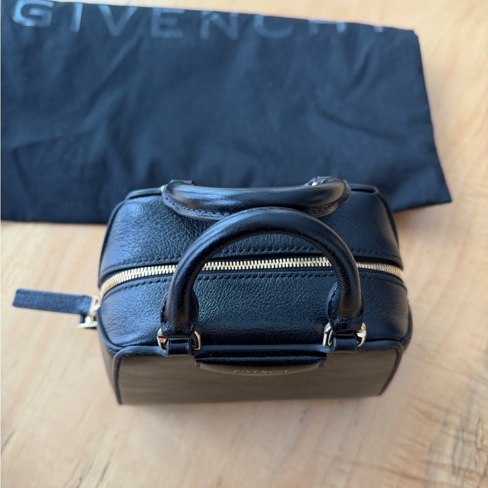New Givenchy Women's Black Antigona Cube Nano Bag - Picture 3 of 7
